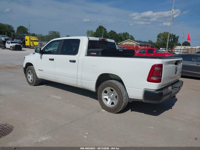 1C6RRFNG4MN754119 RAM 1500 Tradesman 4x4 6&#039;4 Box