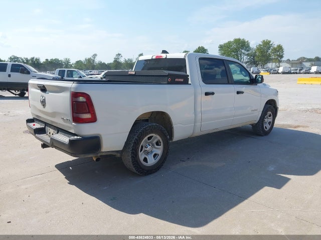 1C6RRFNG4MN754119 RAM 1500 Tradesman 4x4 6&#039;4 Box