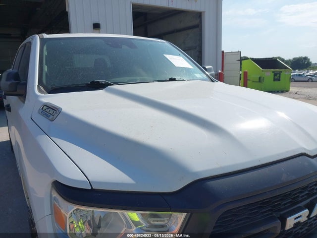 1C6RRFNG4MN754119 RAM 1500 Tradesman 4x4 6&#039;4 Box