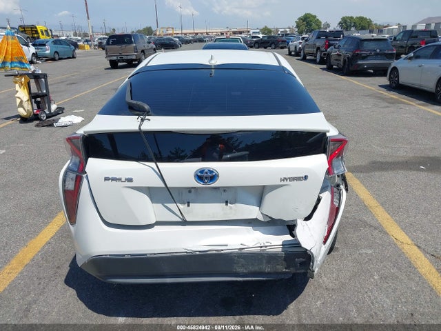 Toyota Prius Three 2016 JTDKARFU7G3020811 Image 16