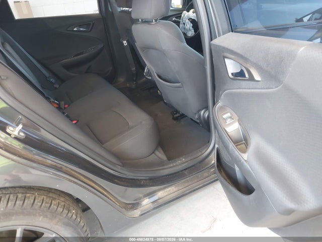 1G1ZE5ST9HF289085 Chevrolet MALIBU 1LT