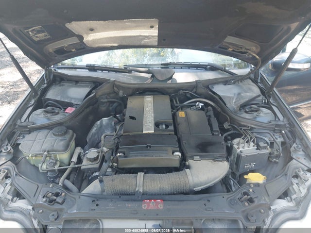 45824998 :رقم المزاد ، WDBRF40J84A563074 vin ، 2004 Mercedes-benz C 230 Kompressor Sport/sport مزاد بيع