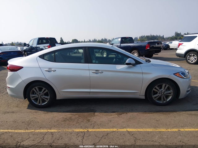 Продаж на аукціоні авто 2018 Hyundai Elantra Sel, vin: 5NPD84LF9JH391932, номер лоту: 45825031