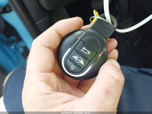 Продаж на аукціоні авто 2017 Mini Hardtop Cooper, vin: WMWXP5C58H3C63653, номер лоту: 45825047
