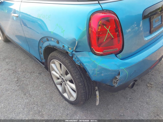 Продаж на аукціоні авто 2017 Mini Hardtop Cooper, vin: WMWXP5C58H3C63653, номер лоту: 45825047