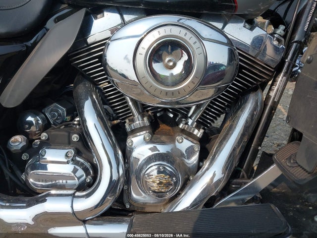 2010 Harley-davidson Flhtcu მანქანა იყიდება აუქციონზე, vin: 1HD1FC411AB619525, აუქციონის ნომერი: 45825053
