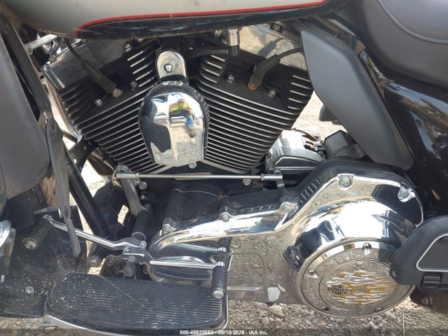 2010 Harley-davidson Flhtcu მანქანა იყიდება აუქციონზე, vin: 1HD1FC411AB619525, აუქციონის ნომერი: 45825053