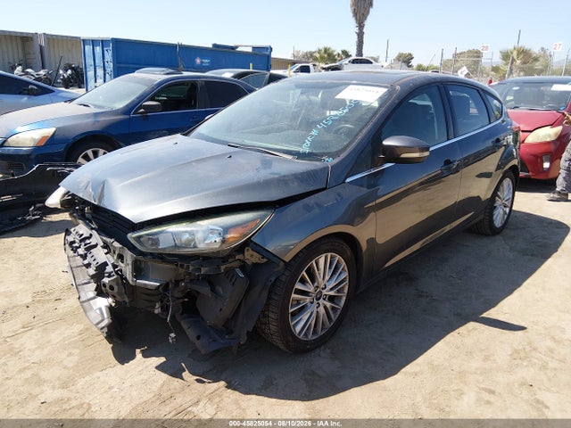 1FADP3N29JL303986 Ford Focus Titanium