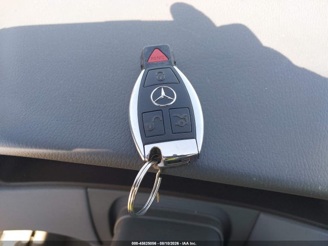 Продаж на аукціоні авто 2000 Mercedes-benz E 320, vin: WDBJF65J4YB054956, номер лоту: 45825056