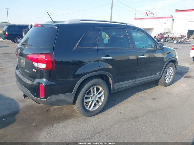 KIA SORENTO LX 2015 5XYKTDA65FG624406 Image 4
