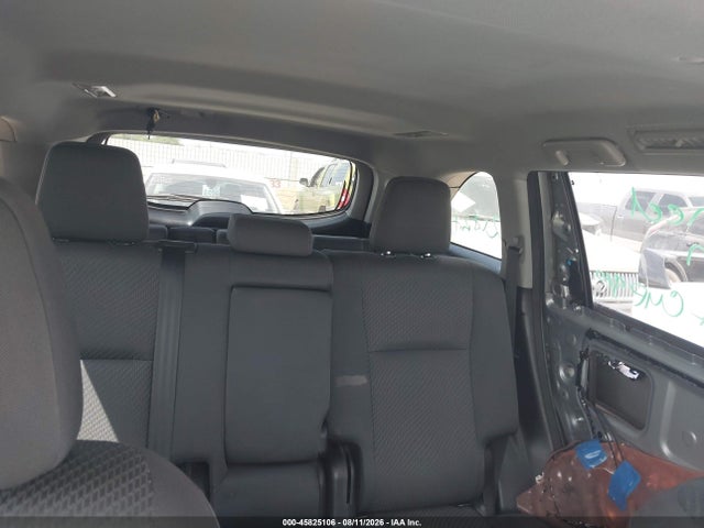 5TDZZRFH6JS280410 Toyota Highlander Le