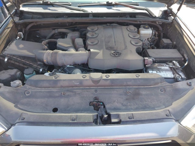 Toyota 4RUNNER SR5 2020 JTEBU5JR4L5757350 Image 10