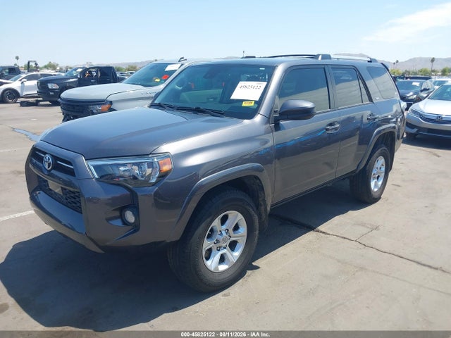 Toyota 4RUNNER SR5 2020 JTEBU5JR4L5757350 Image 2