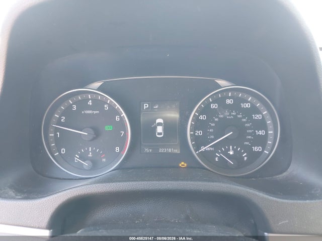 5NPD84LF9JH400483 Hyundai ELANTRA SEL