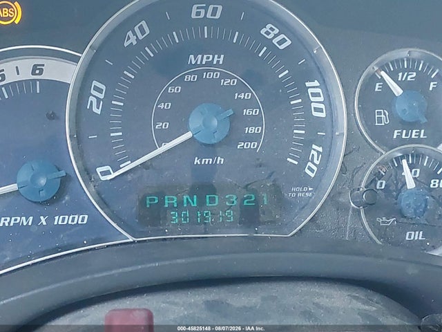 2002 Cadillac Escalade Standard მანქანა იყიდება აუქციონზე, vin: 1GYEK63N02R135885, აუქციონის ნომერი: 45825148