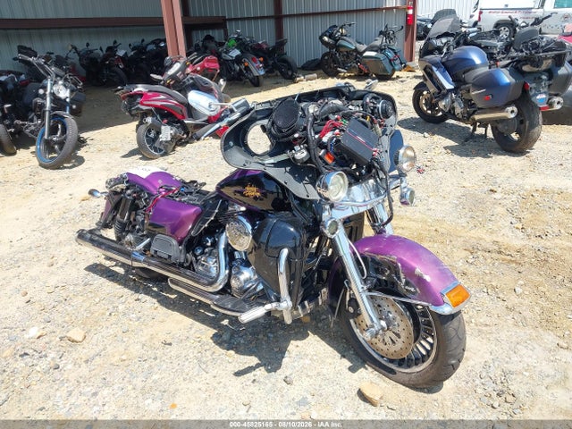 2011 Harley-davidson Flhtcu მანქანა იყიდება აუქციონზე, vin: 1HD1FC417BB618025, აუქციონის ნომერი: 45825165