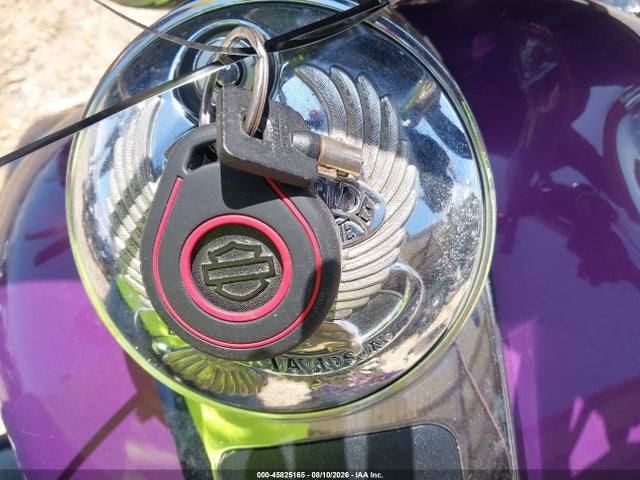 2011 Harley-davidson Flhtcu მანქანა იყიდება აუქციონზე, vin: 1HD1FC417BB618025, აუქციონის ნომერი: 45825165