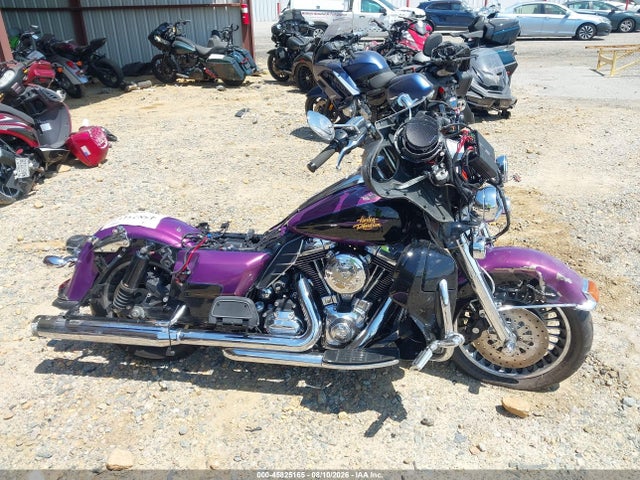 2011 Harley-davidson Flhtcu მანქანა იყიდება აუქციონზე, vin: 1HD1FC417BB618025, აუქციონის ნომერი: 45825165