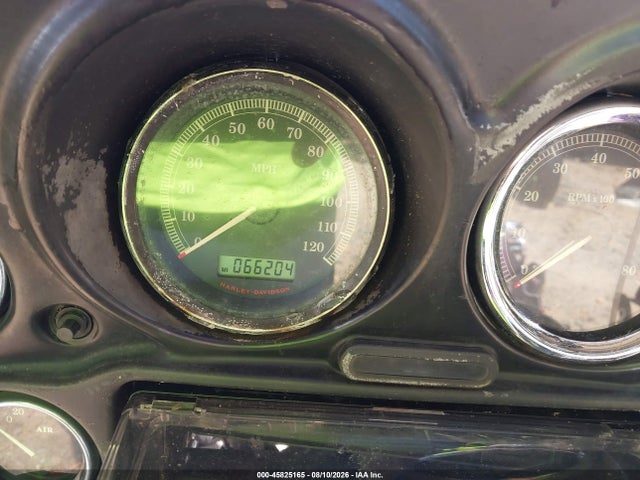 2011 Harley-davidson Flhtcu მანქანა იყიდება აუქციონზე, vin: 1HD1FC417BB618025, აუქციონის ნომერი: 45825165