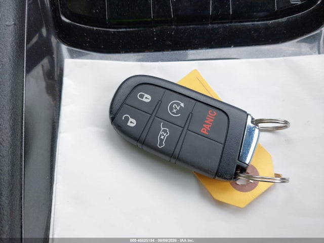 45825194 :رقم المزاد ، 3C4NJDBN9PT559109 vin ، 2023 Jeep Compass Latitude 4x4 مزاد بيع