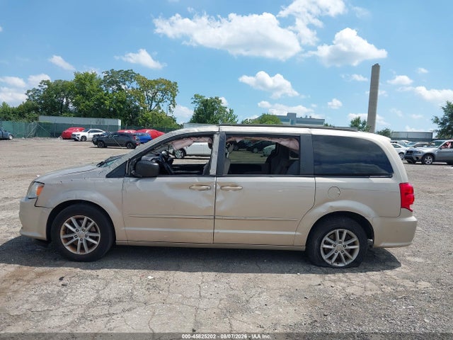 2C4RDGCGXFR524753 Dodge Grand Caravan Sxt