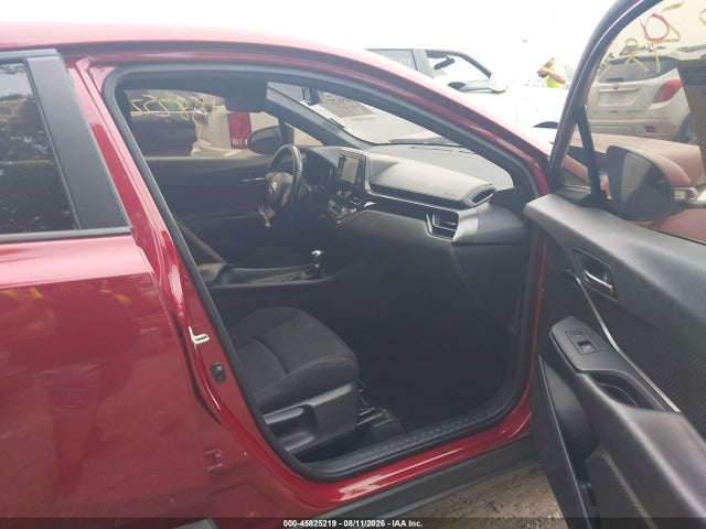 Продажа на аукционе авто 2018 Toyota C-hr Xle, vin: JTNKHMBX3J1004750, номер лота: 45825219