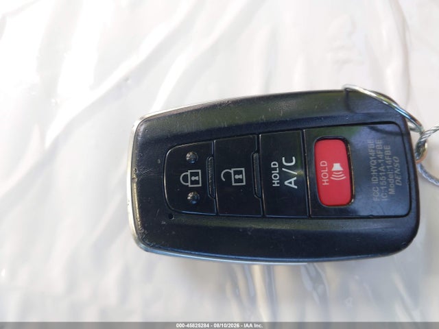 Toyota Prius Prime Plus 2017 JTDKARFP4H3038761 Image 11