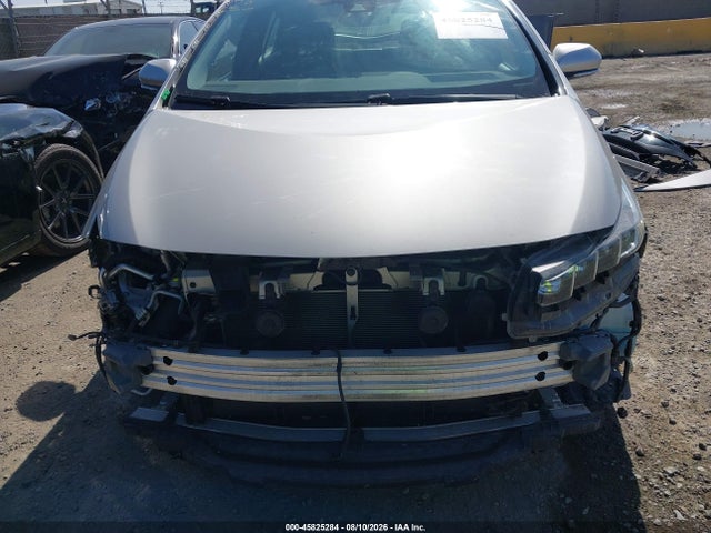 Toyota Prius Prime Plus 2017 JTDKARFP4H3038761 Image 6