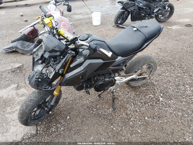 Honda Grom 2018 MLHJC751XJ5001406 Image 2