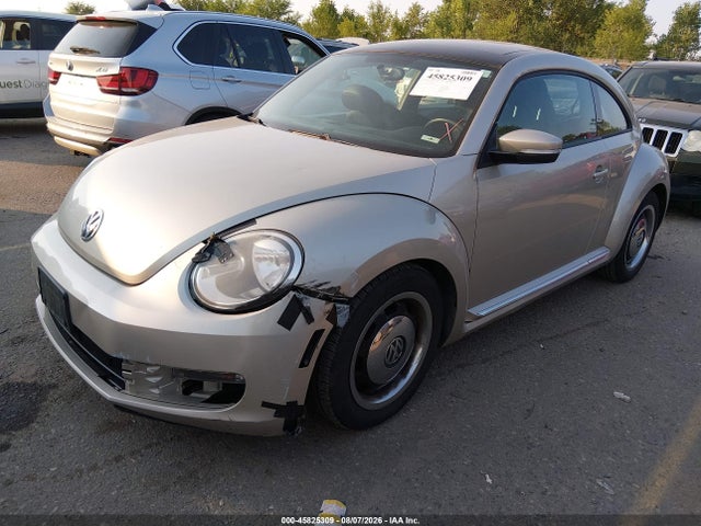 Продаж на аукціоні авто 2013 Volkswagen Beetle 2.5l, vin: 3VWJP7AT7DM621222, номер лоту: 45825309