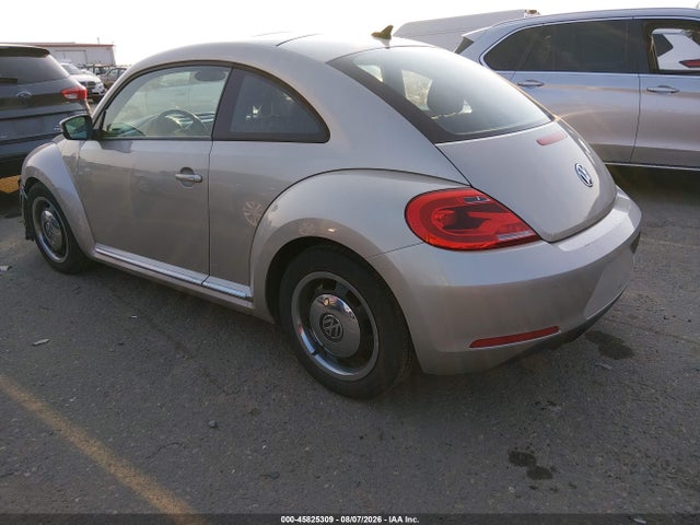 Продаж на аукціоні авто 2013 Volkswagen Beetle 2.5l, vin: 3VWJP7AT7DM621222, номер лоту: 45825309