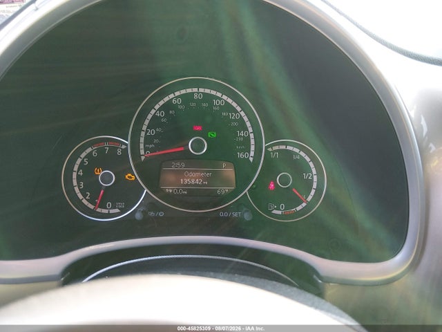 Продаж на аукціоні авто 2013 Volkswagen Beetle 2.5l, vin: 3VWJP7AT7DM621222, номер лоту: 45825309