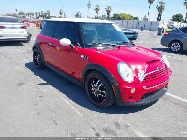 45825310 :رقم المزاد ، WMWRE33525TG99283 vin ، 2005 Mini Cooper S مزاد بيع