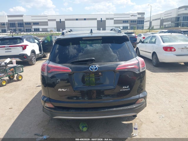 45825329 :رقم المزاد ، JTMRJREV2JD158119 vin ، 2018 Toyota Rav4 Hybrid Xle مزاد بيع