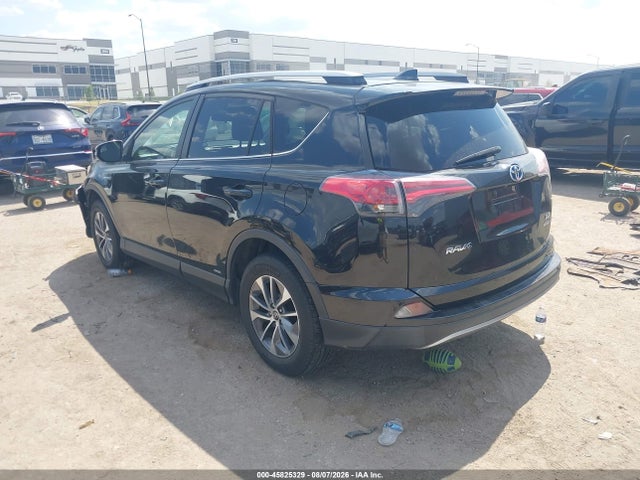 45825329 :رقم المزاد ، JTMRJREV2JD158119 vin ، 2018 Toyota Rav4 Hybrid Xle مزاد بيع