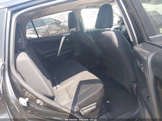 45825329 :رقم المزاد ، JTMRJREV2JD158119 vin ، 2018 Toyota Rav4 Hybrid Xle مزاد بيع