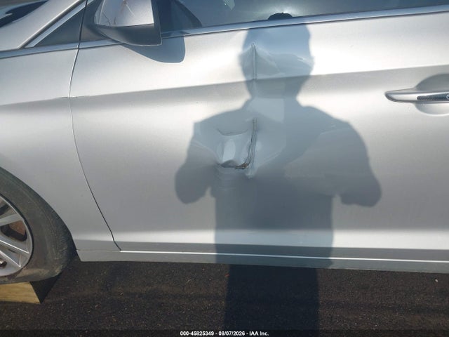2017 Hyundai Sonata მანქანა იყიდება აუქციონზე, vin: 5NPE24AF9HH493251, აუქციონის ნომერი: 45825349