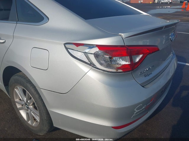 2017 Hyundai Sonata მანქანა იყიდება აუქციონზე, vin: 5NPE24AF9HH493251, აუქციონის ნომერი: 45825349