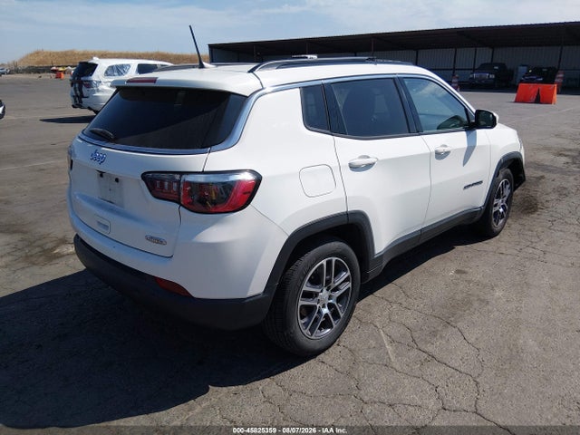 3C4NJCBBXKT614711 Jeep Compass Sun And Wheel Fwd