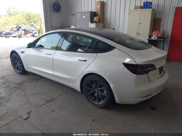 Tesla Model 3 Long Range Dual Motor All-wheel Drive 2022 5YJ3E1EB5NF257131 Image 3