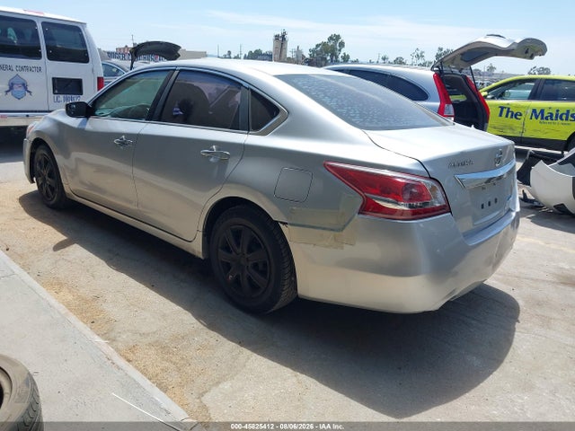 2013 Nissan Altima 2.5/s/sv/sl მანქანა იყიდება აუქციონზე, vin: 1N4AL3AP3DC106526, აუქციონის ნომერი: 45825412