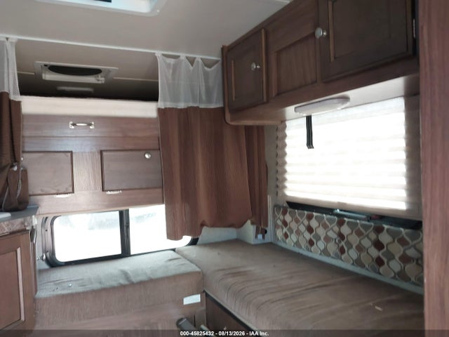 Продажа на аукционе авто 2015 Forest River Other, vin: 4X4SSZ106FN105573, номер лота: 45825432