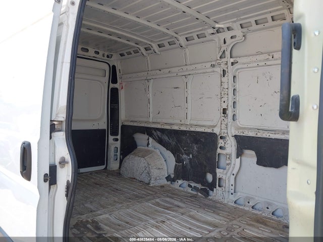 45825484 :رقم المزاد ، 3C6URVHD9FE510480 vin ، 2015 Ram Promaster 3500 High Roof مزاد بيع