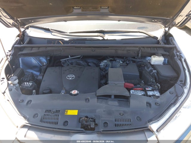 Toyota Highlander Xle 2018 5TDJZRFH8JS850274 Image 10