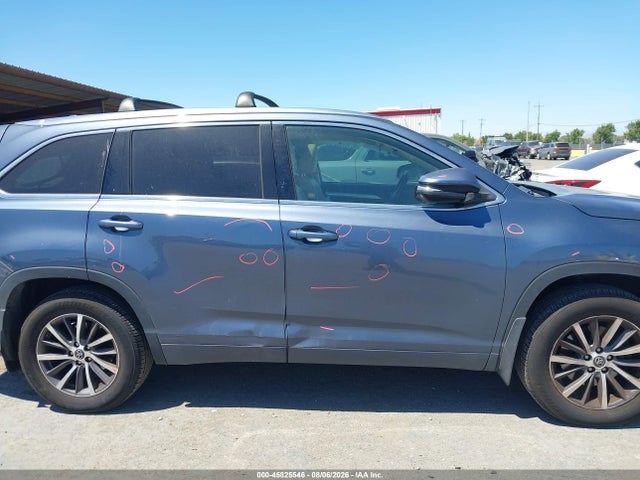 Toyota Highlander Xle 2018 5TDJZRFH8JS850274 Image 13