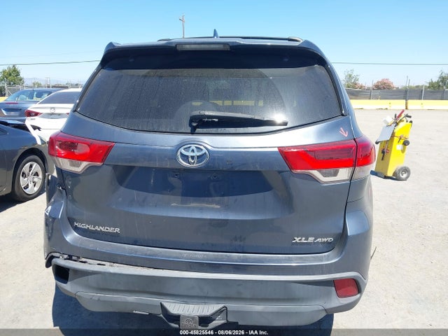 Toyota Highlander Xle 2018 5TDJZRFH8JS850274 Image 16