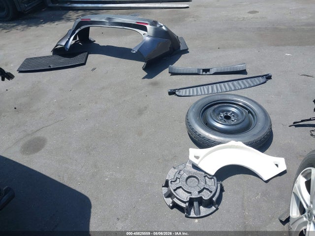 Toyota Rav4 Xle Premium 2024 JTMC1RFV5RJ031043 Image 12