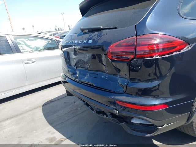 Продаж на аукціоні авто 2017 Porsche Cayenne Platinum Edition, vin: WP1AA2A26HKA91772, номер лоту: 45825581