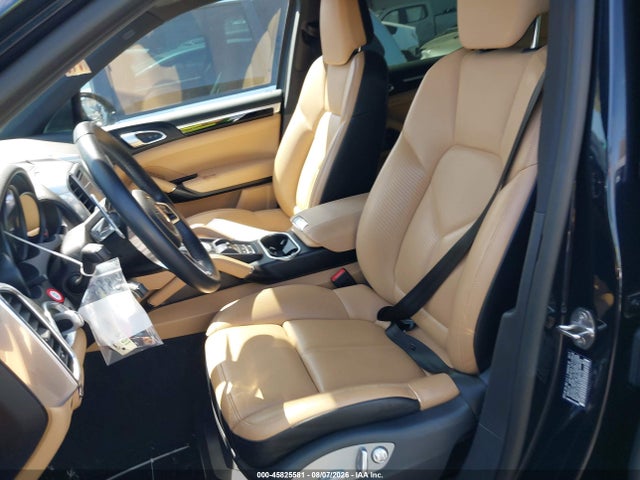 Продаж на аукціоні авто 2017 Porsche Cayenne Platinum Edition, vin: WP1AA2A26HKA91772, номер лоту: 45825581