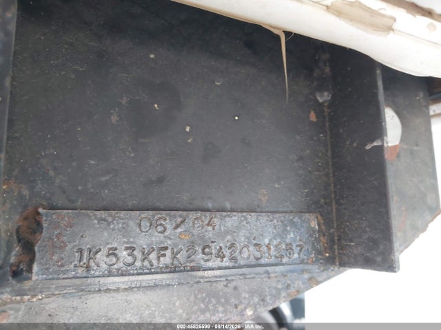 45825599 :رقم المزاد ، 1K53KFK2942031257 vin ، 2004 Komfort Other مزاد بيع